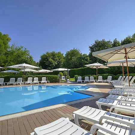 弗莱米尼欧田园小屋花园酒店 营地 罗马