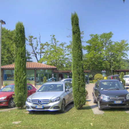 플라미니오 빌리지 파크 4*