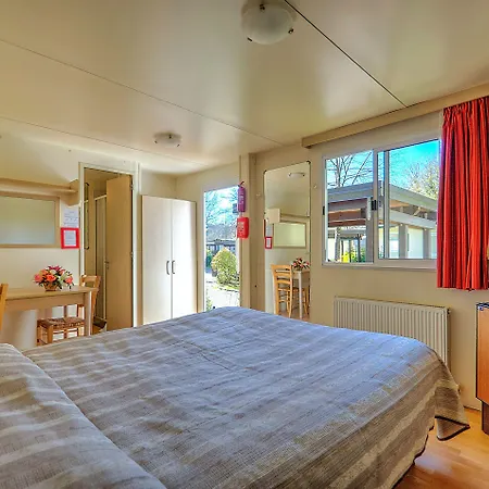 플라미니오 빌리지 파크 4*