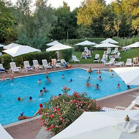 Kemp Flaminio Village Park 4*