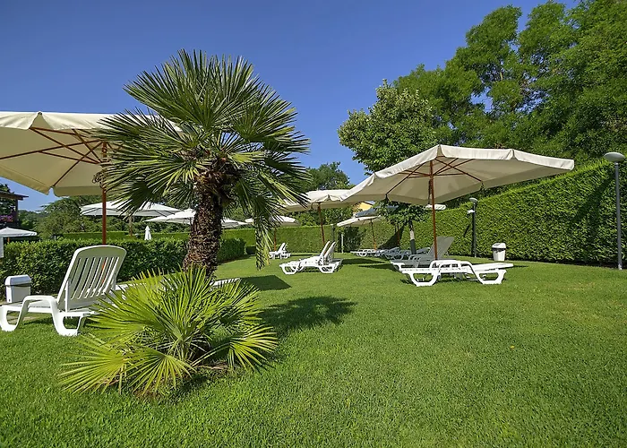 Flaminio Village Park Кемпинг 4*