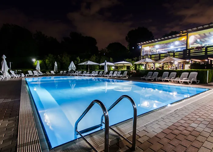 Кемпинг Flaminio Village Park 4*