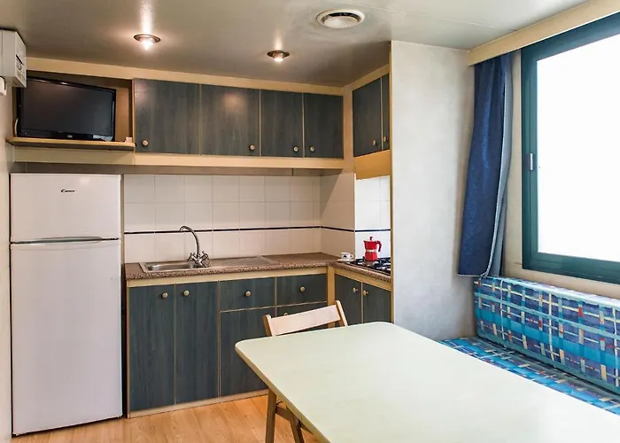 Flaminio Village Park Кемпинг Рим